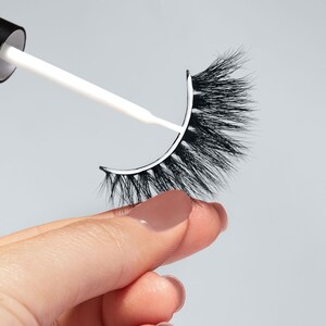 Lilly Lashes Brush On Lash Adhesive - Lilly Lashes | Sephora