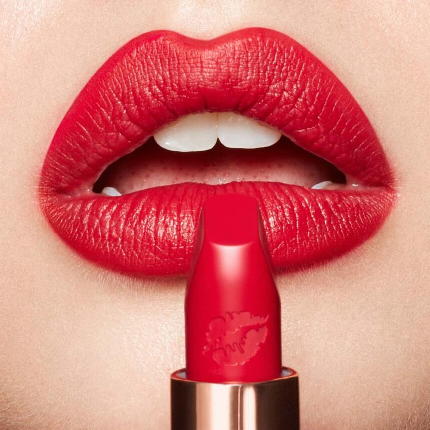 lipstick hot lips