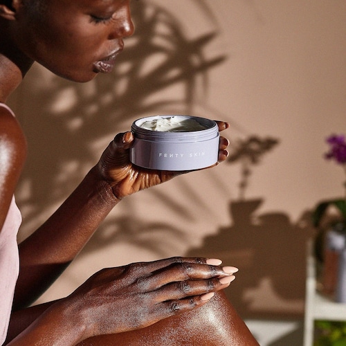 When using refillable whipped oil body creams, it is best to apply them to freshly cleansed skin. Gently massage a small amount onto the body using circular motions until fully absorbed. These creams can be used on a daily basis and are suitable for all skin types. However, if you have any specific skin concerns or allergies, it is recommended to check the ingredient list and perform a patch test beforehand.