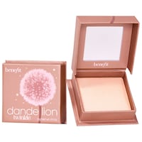 Benefit Cosmetics - Illuminateur en poudre Dandelion Twinkle au fini chatoyant