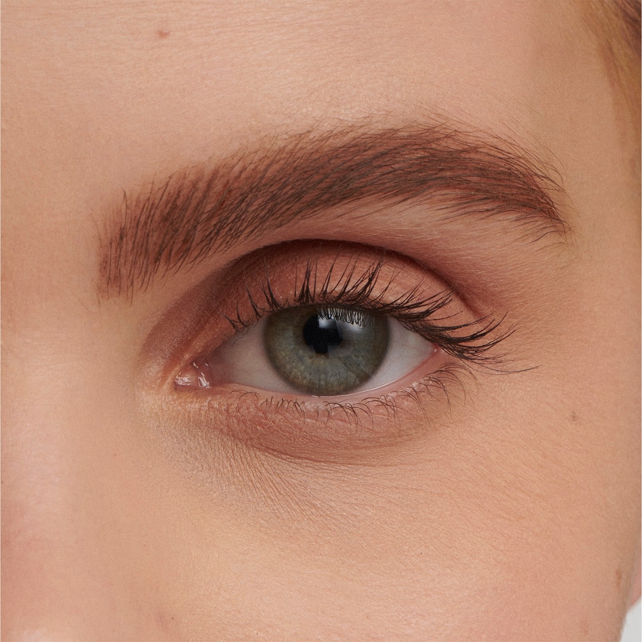 Tinted Volumizing Eyebrow Gel