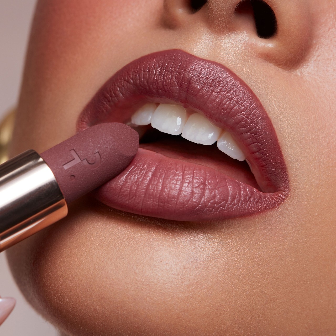 Major Headlines Matte Suede Lipstick