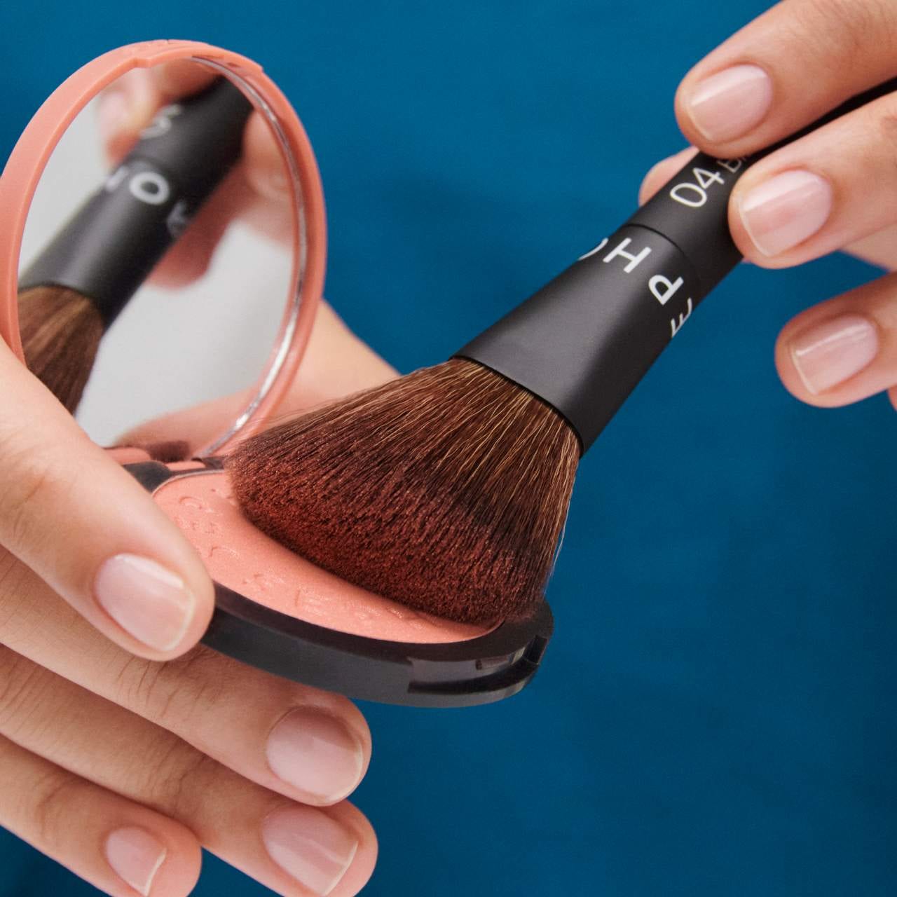 Essential Brush - 04 Cheek