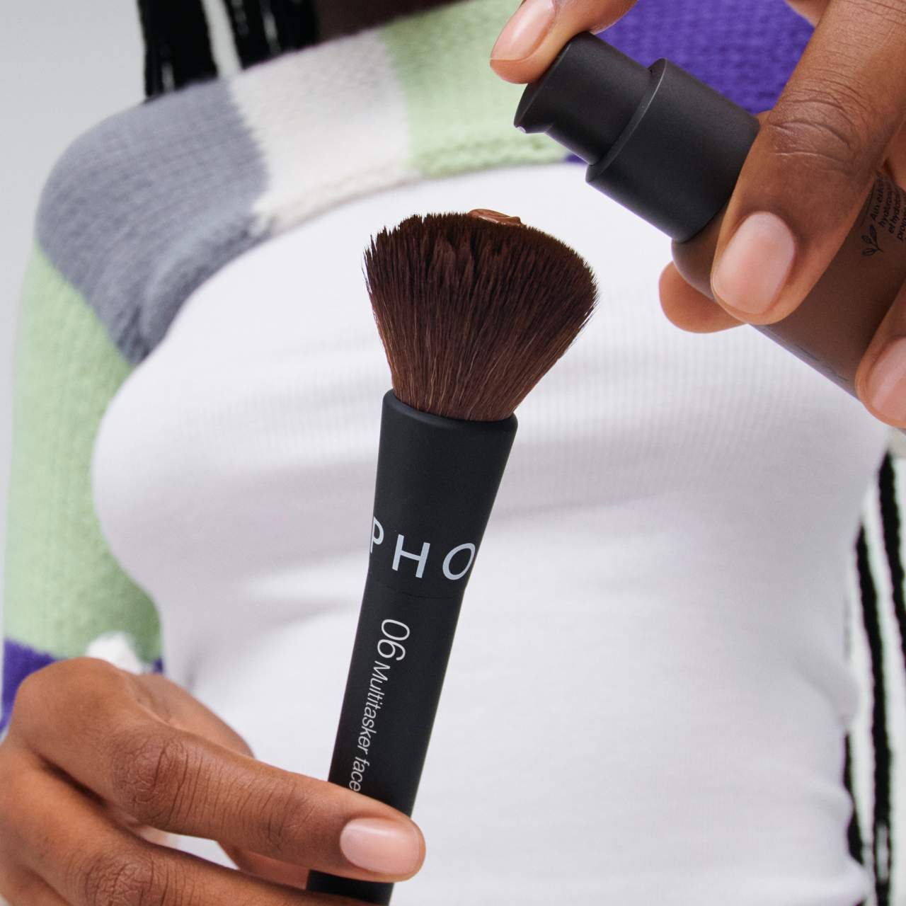 Essential Brush - 06 Multitasker Face 