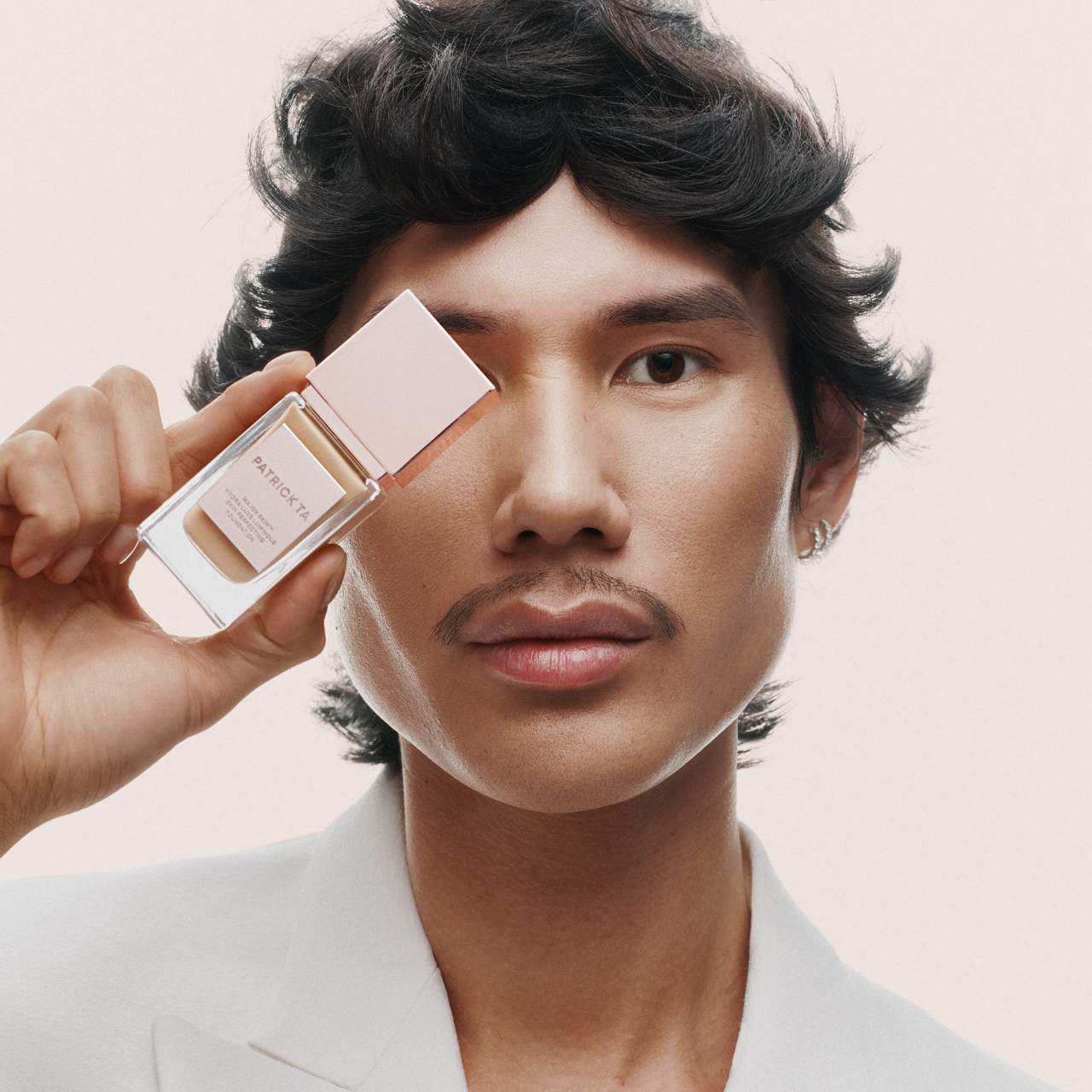 Major Skin Hydra-Luxe Luminous Perfecting Foundation For Natural Glow